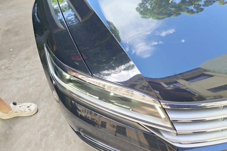 Used Volkswagen Phideon 2019 380TSI Two-Wheel Drive Business Edition China VI Standard Right Front Headlight