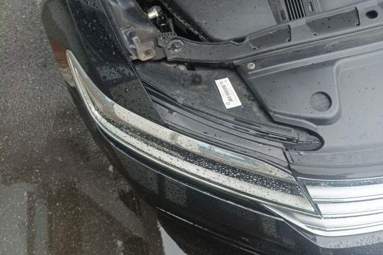 Used Volkswagen Phideon 2019 380TSI Two-Wheel Drive Business Edition China VI Standard Right Front Headlight