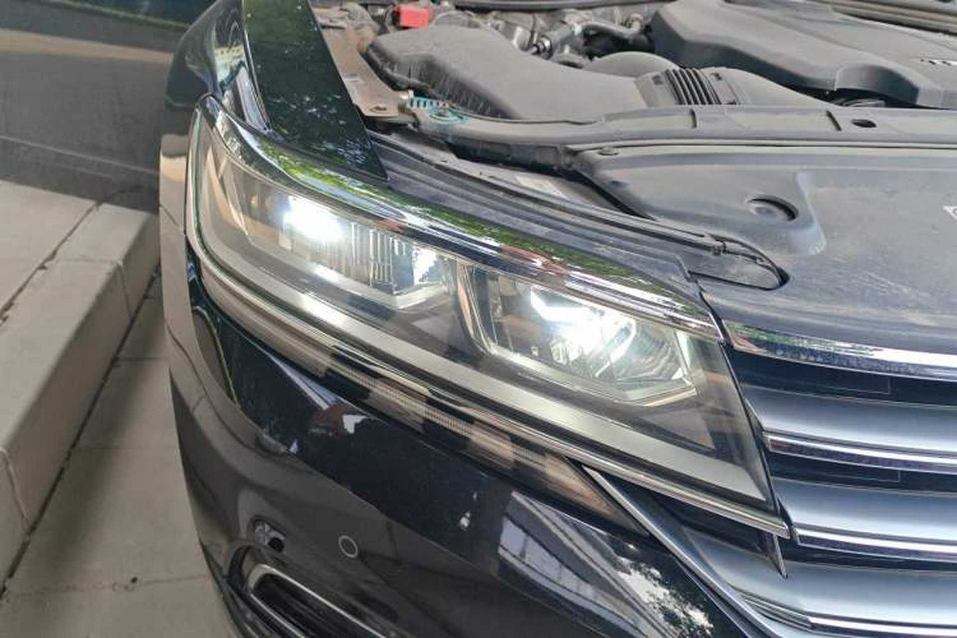 Used Volkswagen Phideon 2019 380TSI Two-Wheel Drive Luxury Edition China VI Standard Right Front Headlight