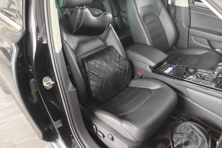 Used Volkswagen Phideon 2019 380TSI Two-Wheel Drive Business Edition China VI Standard Right Front Seat