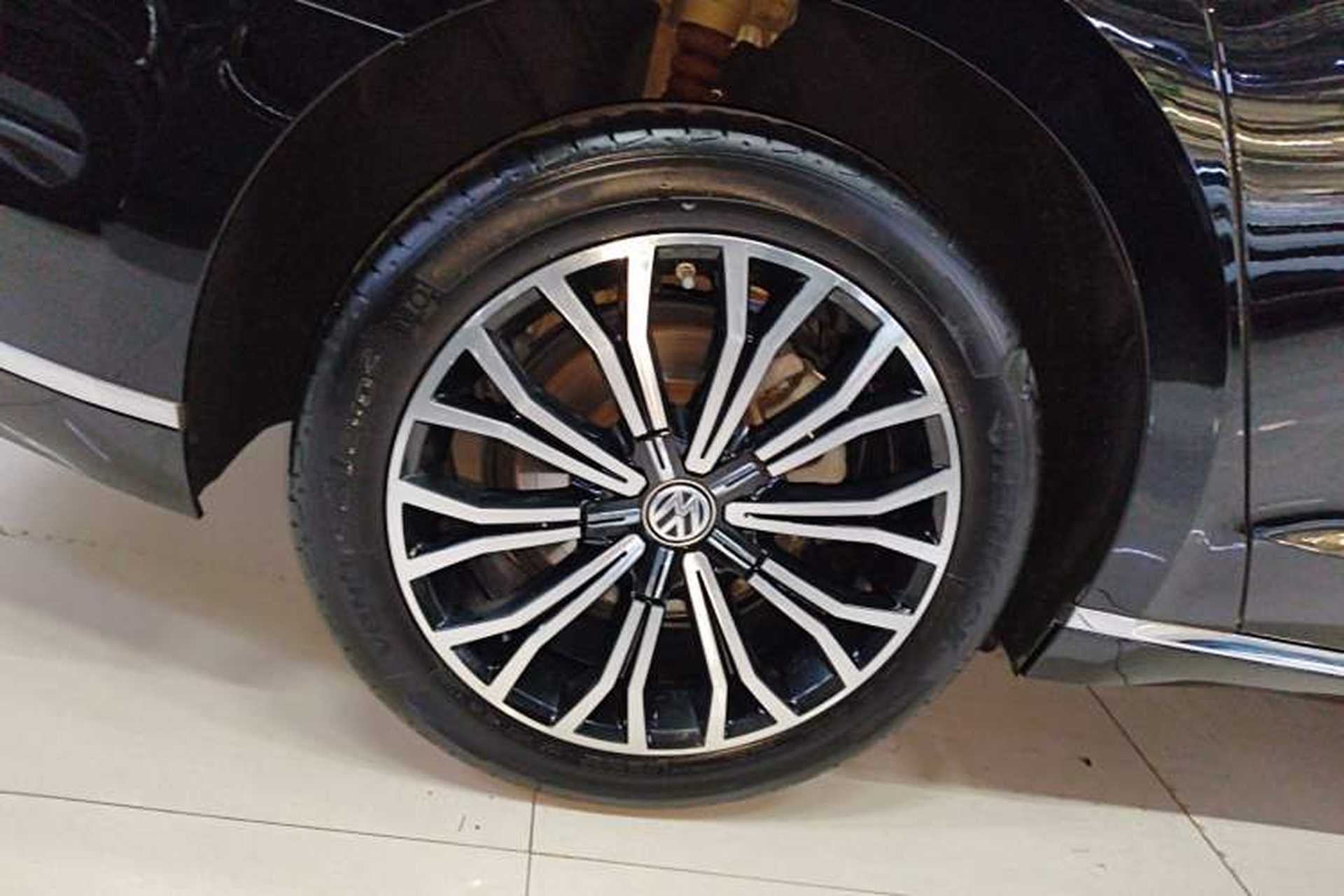 Used Volkswagen Phideon 2019 380TSI Two-Wheel Drive Business Edition China VI Standard Right Rear Wheel Hub