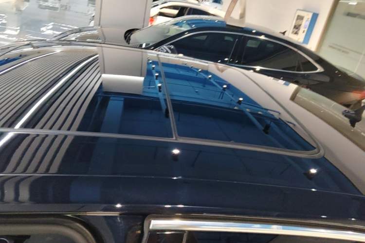 Used Volkswagen Phideon 2019 380TSI Two-Wheel Drive Business Edition China VI Standard Roof