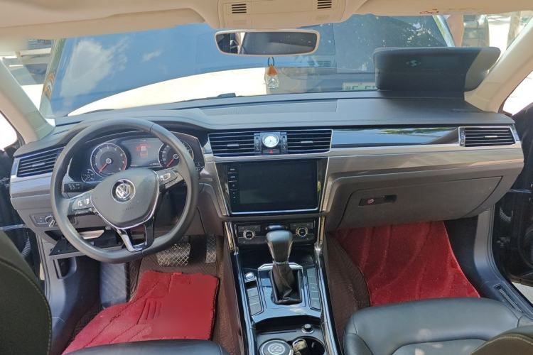 Used Volkswagen Phideon 2019 380TSI Two-Wheel Drive Business Edition China VI Standard Steering Wheel