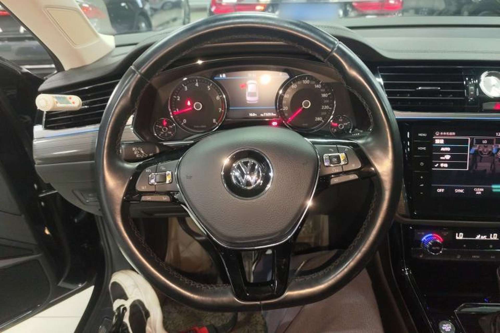 Used Volkswagen Phideon 2019 380TSI Two-Wheel Drive Business Edition China VI Standard Steering Wheel