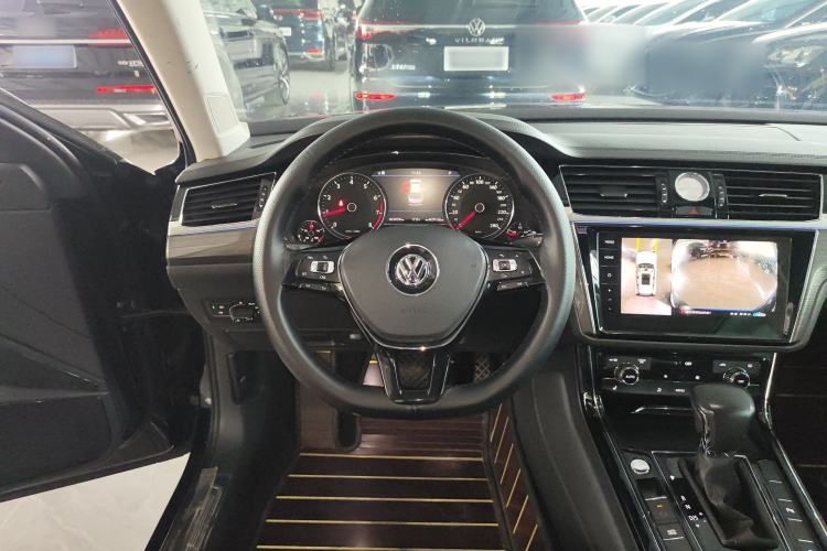 Used Volkswagen Phideon 2019 380TSI Two-Wheel Drive Business Edition China VI Standard Steering Wheel