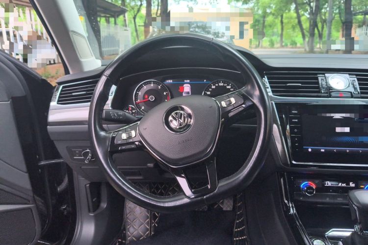 Used Volkswagen Phideon 2019 380TSI Two-Wheel Drive Business Edition China VI Standard Steering Wheel