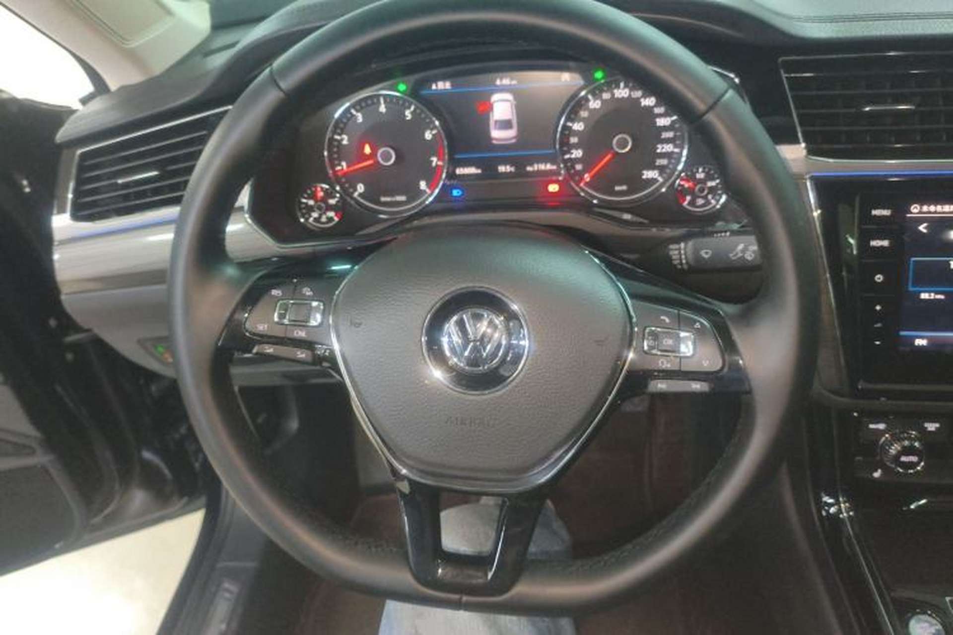 Used Volkswagen Phideon 2019 380TSI Two-Wheel Drive Business Edition China VI Standard Steering Wheel