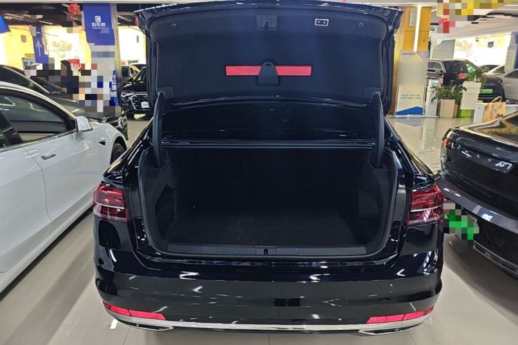 Used Volkswagen Phideon 2019 380TSI Two-Wheel Drive Business Edition China VI Standard Trunk
