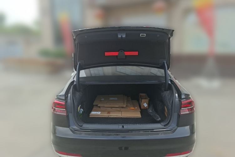 Used Volkswagen Phideon 2019 380TSI Two-Wheel Drive Business Edition China VI Standard Trunk