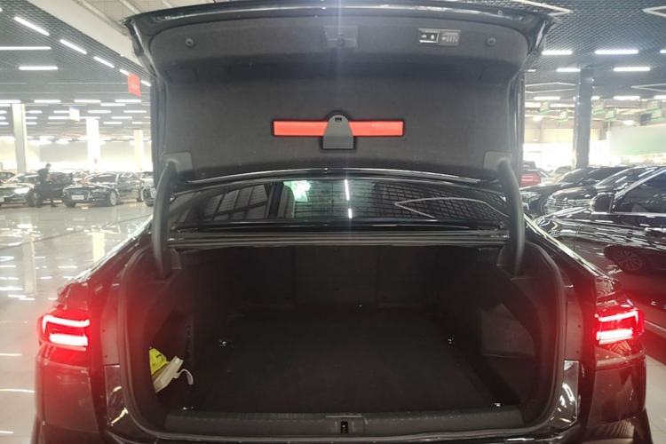 Used Volkswagen Phideon 2019 380TSI Two-Wheel Drive Business Edition China VI Standard Trunk