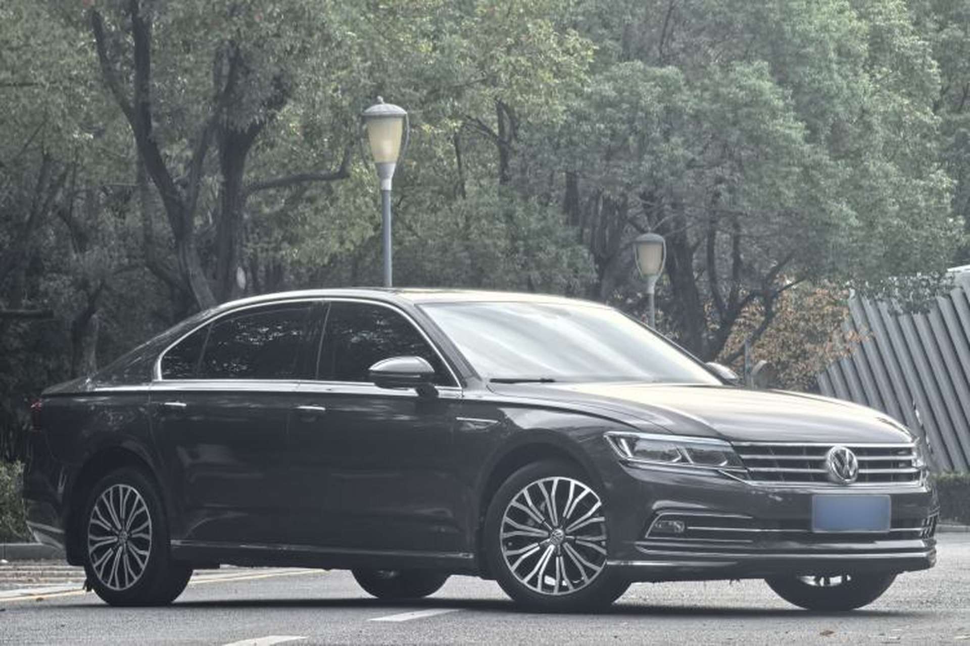 Used Volkswagen Phideon 2019 380TSI Two-Wheel Drive Business Edition China VI Standard Exterior 5