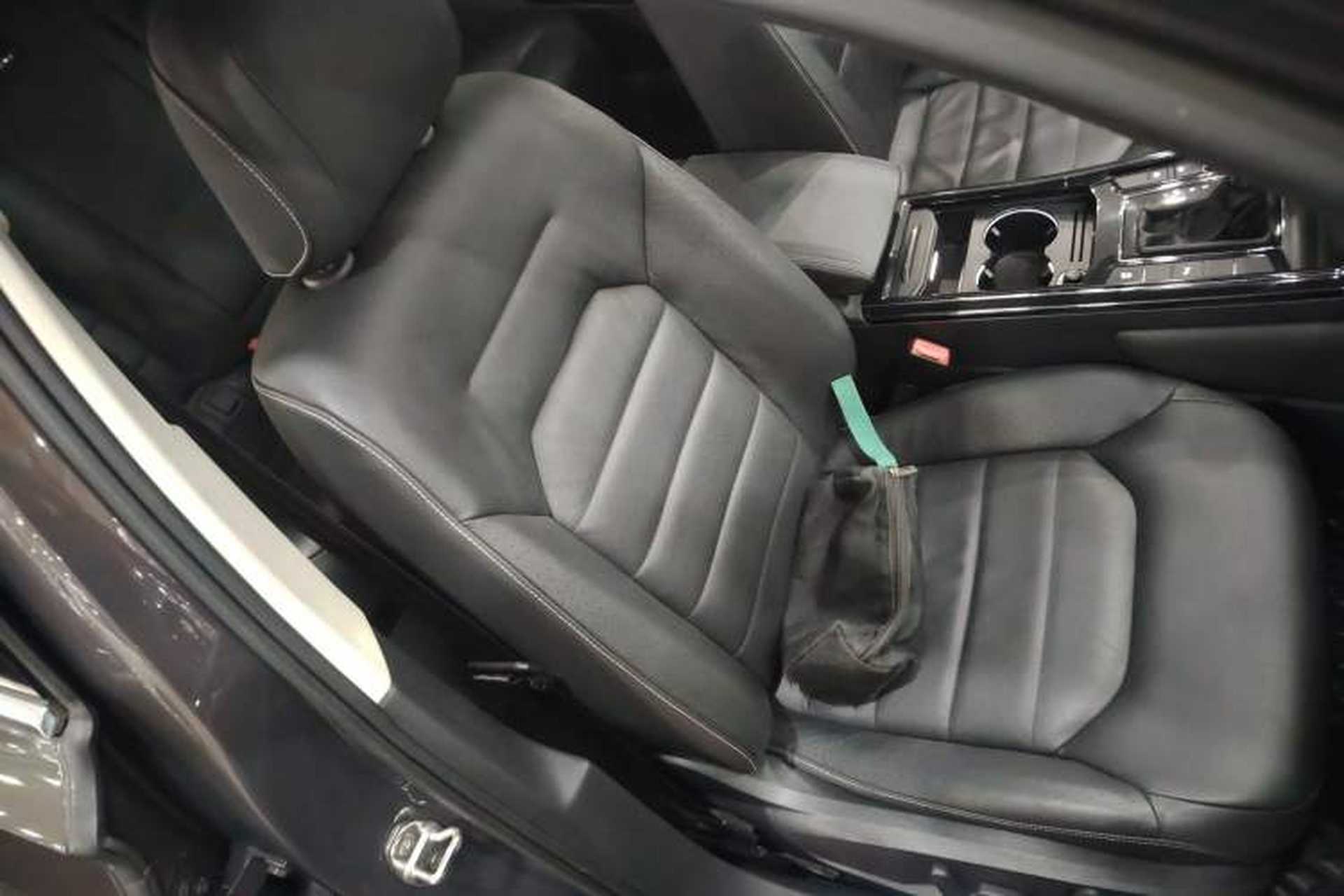 Used Volkswagen Phideon 2019 380TSI Two-Wheel Drive Business Edition China VI Standard Right Front Seat