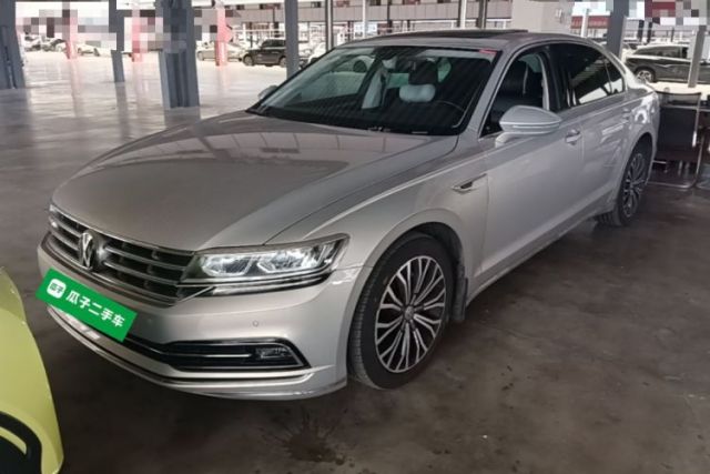 Ojetý Volkswagen Phideon 2019 380TSI Two-Wheel Drive Business Edition China V Standard