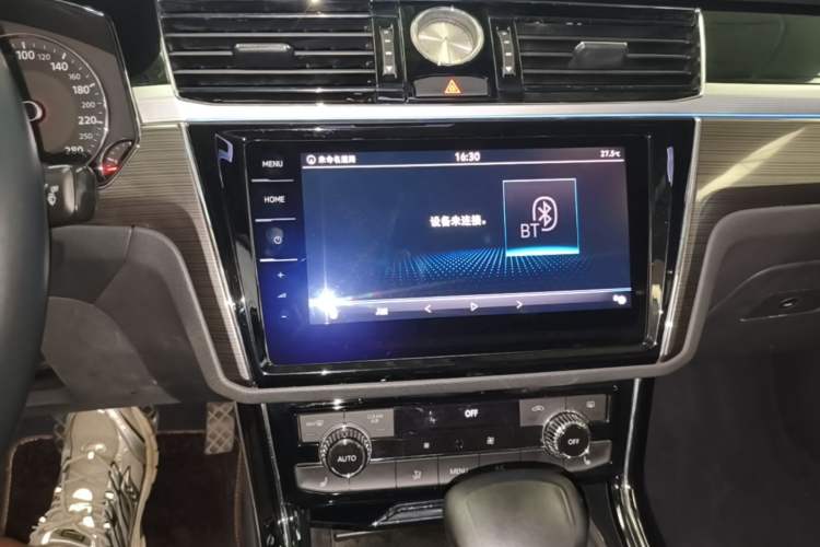 Used Volkswagen Phideon 2019 380TSI Two-Wheel Drive Business Edition China VI Standard Audio And AC Panel