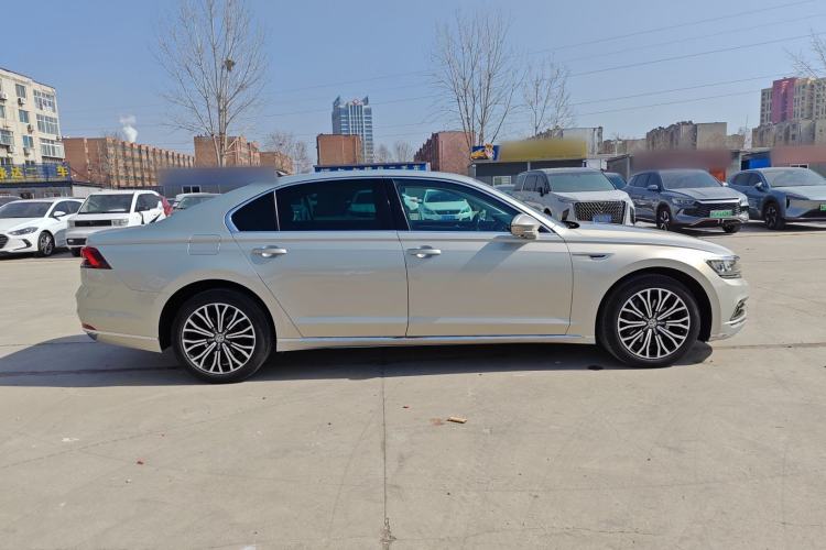 Used Volkswagen Phideon 2019 380TSI Two-Wheel Drive Business Edition China VI Standard Exterior 1