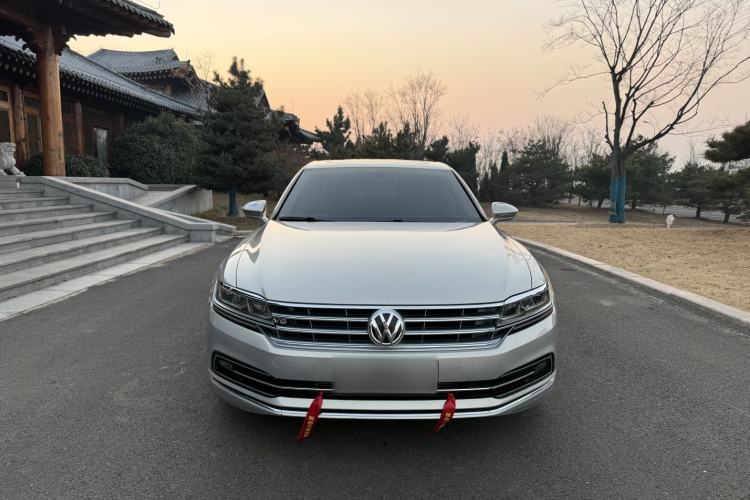 Used Volkswagen Phideon 2019 380TSI Two-Wheel Drive Business Edition China V Standard Exterior 1