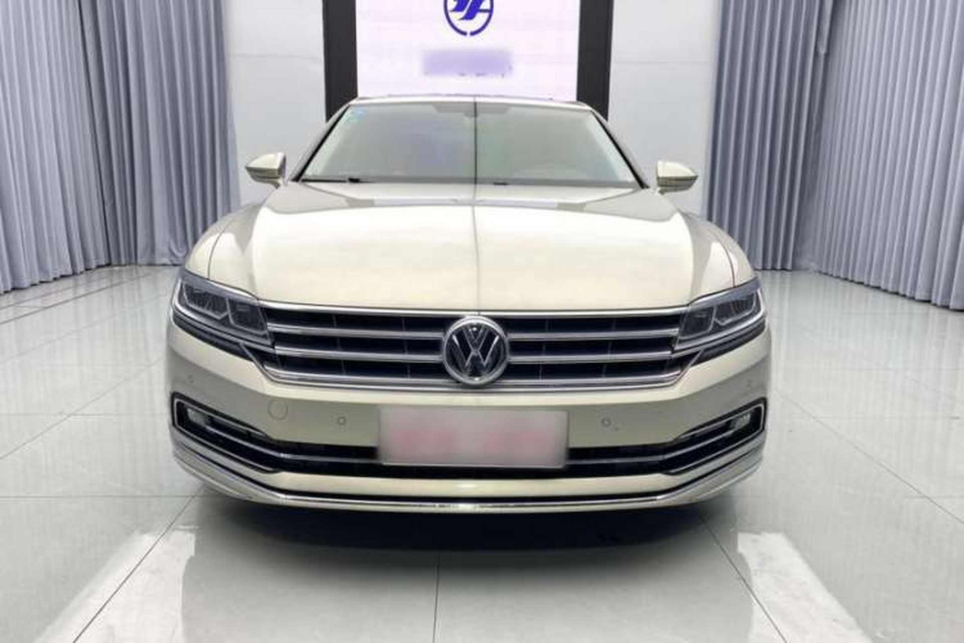 Used Volkswagen Phideon 2019 380TSI Two-Wheel Drive Business Edition China V Standard Exterior 2