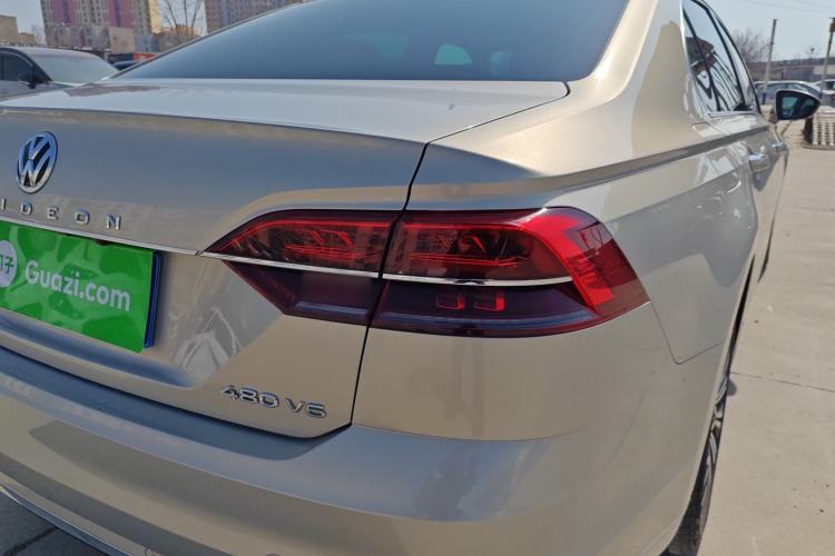 Used Volkswagen Phideon 2019 380TSI Two-Wheel Drive Business Edition China VI Standard Exterior 3