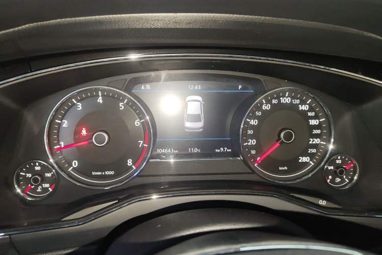 Used Volkswagen Phideon 2019 380TSI Two-Wheel Drive Business Edition China V Standard Instrument Cluster