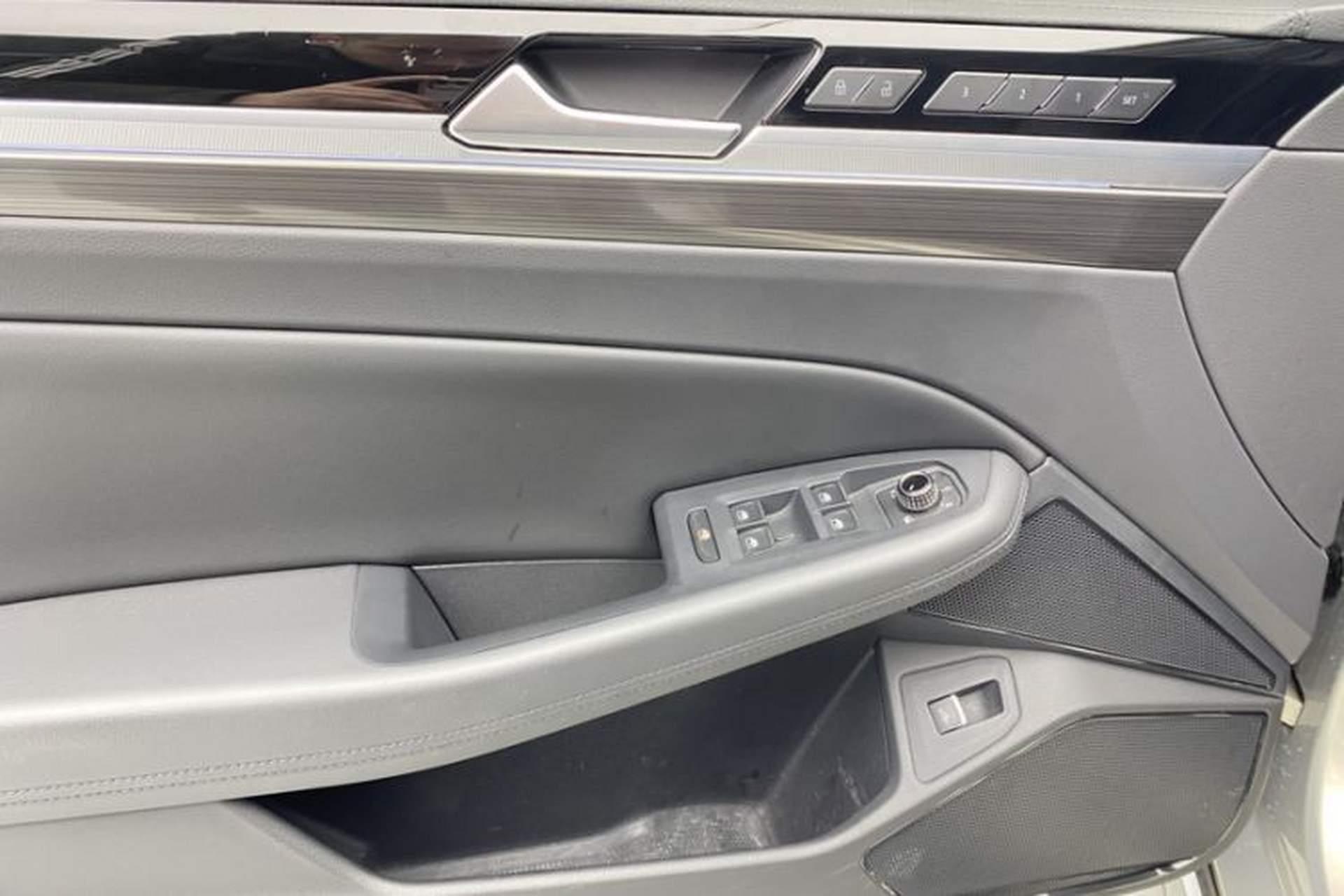 Used Volkswagen Phideon 2019 380TSI Two-Wheel Drive Business Edition China V Standard Interior 3