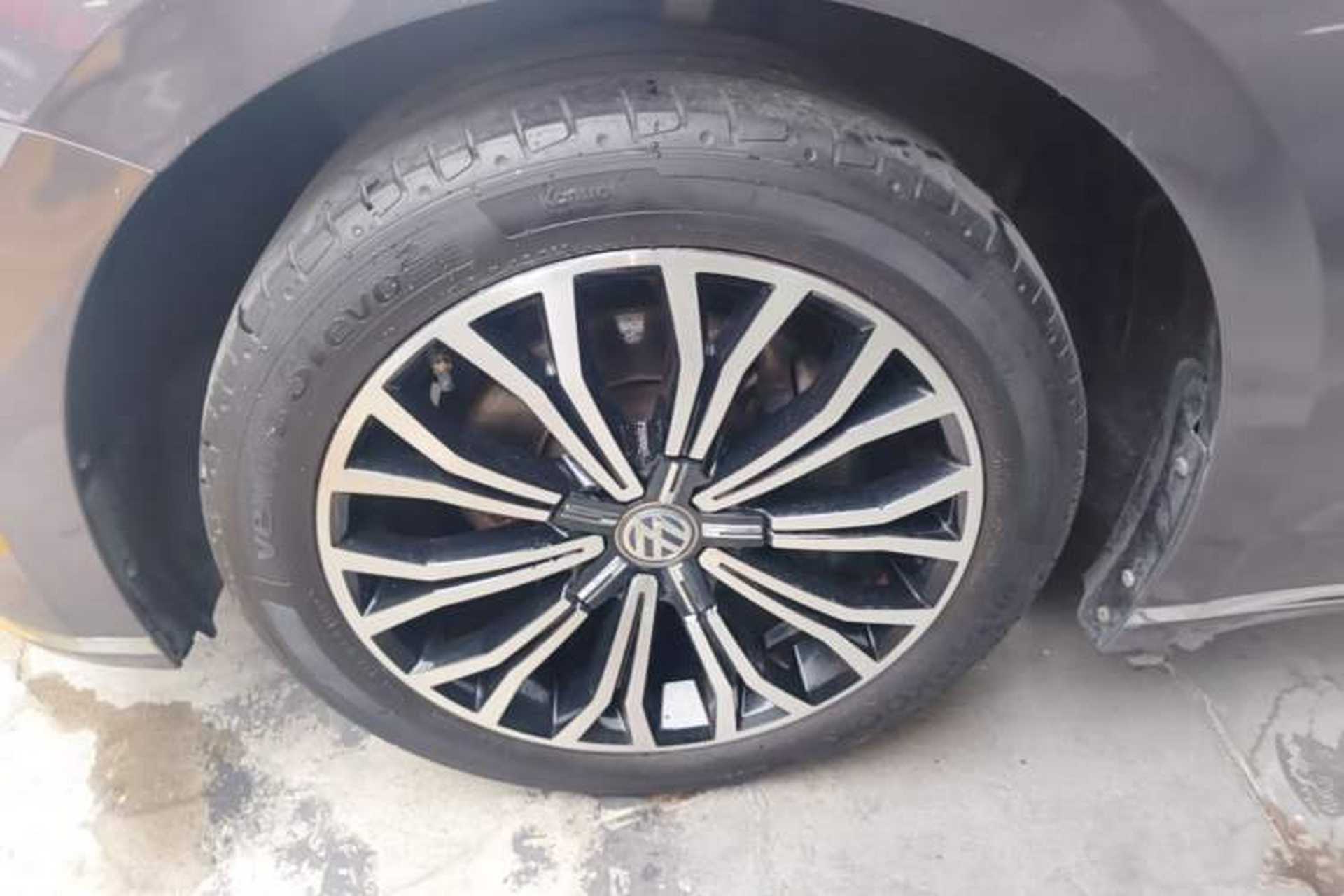 Used Volkswagen Phideon 2019 380TSI Two-Wheel Drive Business Edition China VI Standard Left Front Wheel Hub