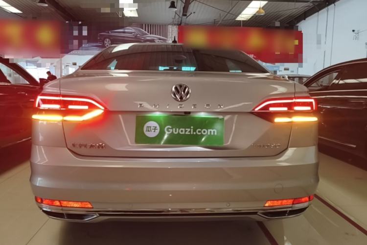 Used Volkswagen Phideon 2019 380TSI Two-Wheel Drive Business Edition China VI Standard Rear