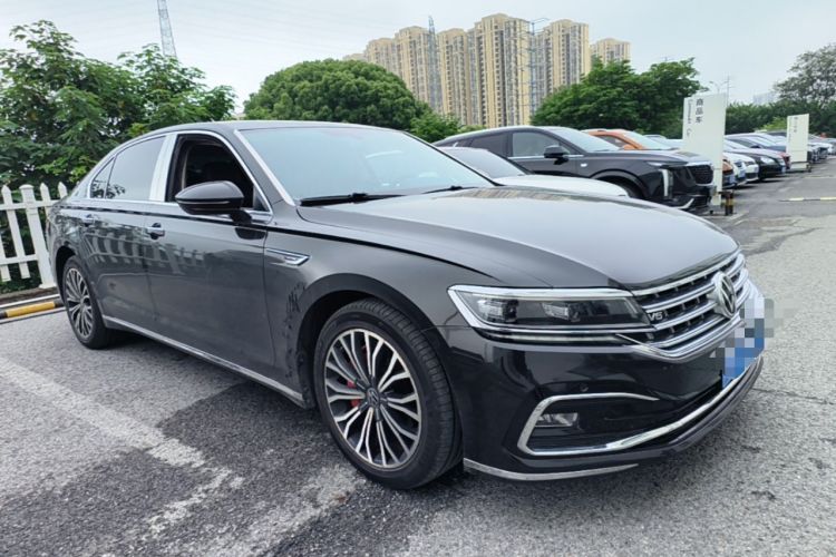 Used Volkswagen Phideon 2019 380TSI Two-Wheel Drive Business Edition China VI Standard Front Right 45 Deg