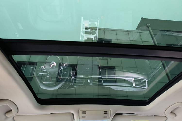 Used Volkswagen Phideon 2019 380TSI Two-Wheel Drive Business Edition China VI Standard Headliner
