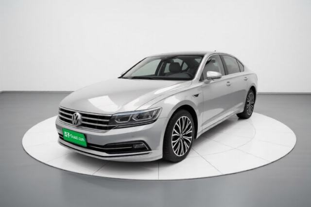 Używany Volkswagen Phideon 2019 380TSI Two-Wheel Drive Business Edition China V Standard