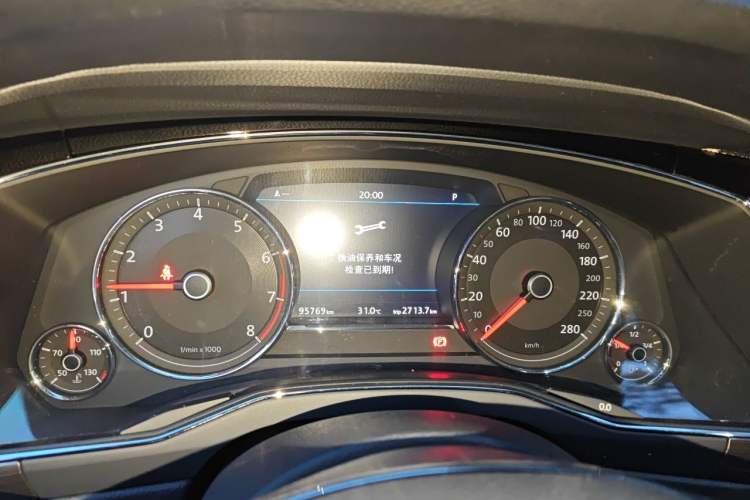 Used Volkswagen Phideon 2019 380TSI Two-Wheel Drive Business Edition China VI Standard Instrument Cluster