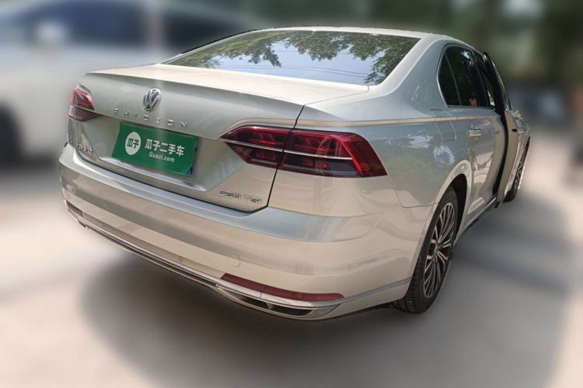 Used Volkswagen Phideon 2019 380TSI Two-Wheel Drive Business Edition China VI Standard Rear Right 45 Deg