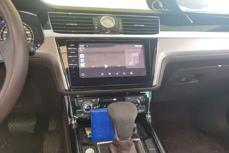 Used Volkswagen Phideon 2021 380TSI Luxury Edition Audio And AC Panel