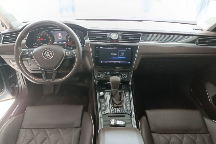 Used Volkswagen Phideon 2021 380TSI Prestige Edition Center Console
