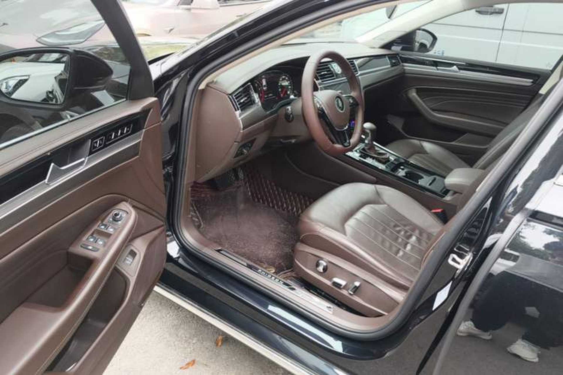 Used Volkswagen Phideon 2021 380TSI Luxury Edition Driver Seat