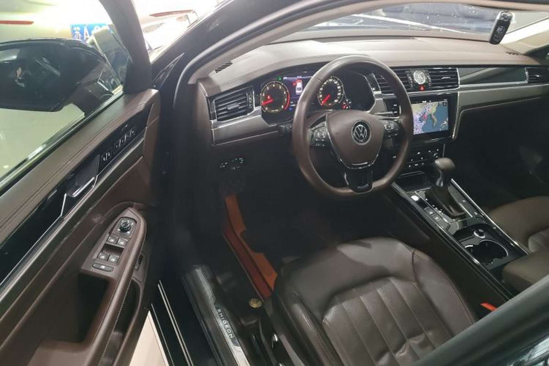 Used Volkswagen Phideon 2021 380TSI Luxury Edition Driver Seat