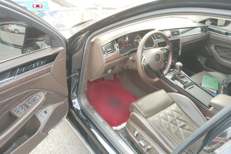 Used Volkswagen Phideon 2021 380TSI Prestige Edition Driver Seat