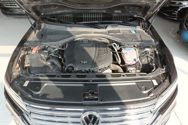 Used Volkswagen Phideon 2021 380TSI Prestige Edition Engine Bay