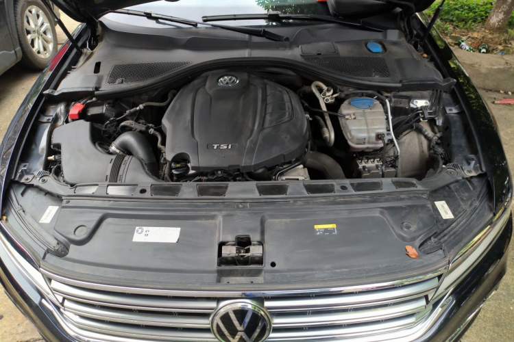 Used Volkswagen Phideon 2021 380TSI Prestige Edition Engine Bay
