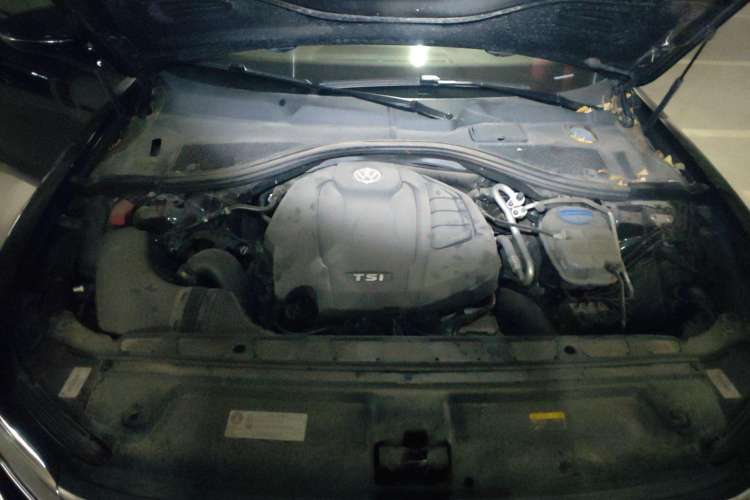 Used Volkswagen Phideon 2021 380TSI Luxury Edition Engine Bay