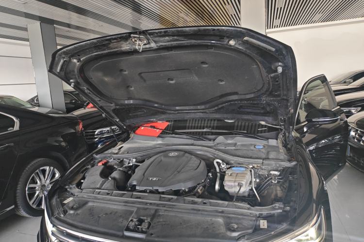 Used Volkswagen Phideon 2021 380TSI Prestige Edition Engine Bay