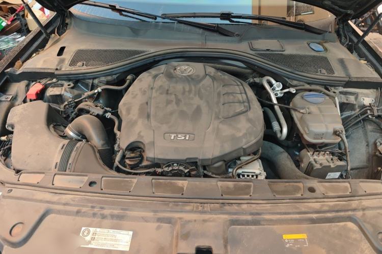 Used Volkswagen Phideon 2021 380TSI Luxury Edition Engine Bay