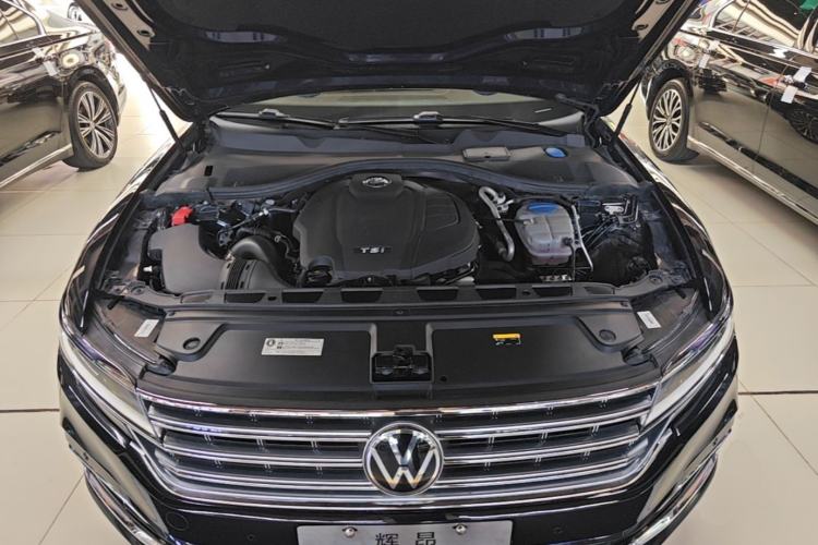 Used Volkswagen Phideon 2021 380TSI Prestige Edition Engine Bay
