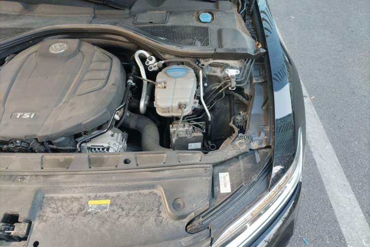 Used Volkswagen Phideon 2021 380TSI Luxury Edition Engine Bay Left