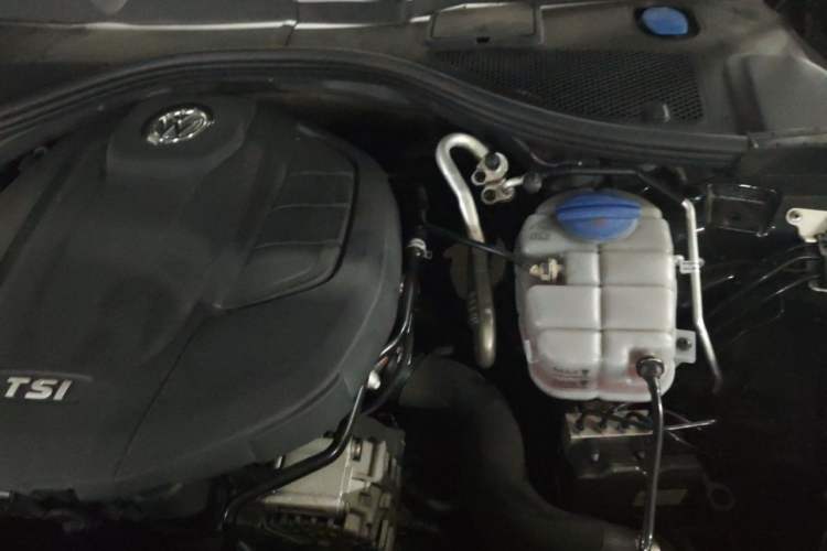 Used Volkswagen Phideon 2021 380TSI Luxury Edition Engine Bay Left