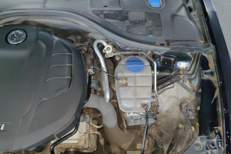 Used Volkswagen Phideon 2021 380TSI Prestige Edition Engine Bay Left