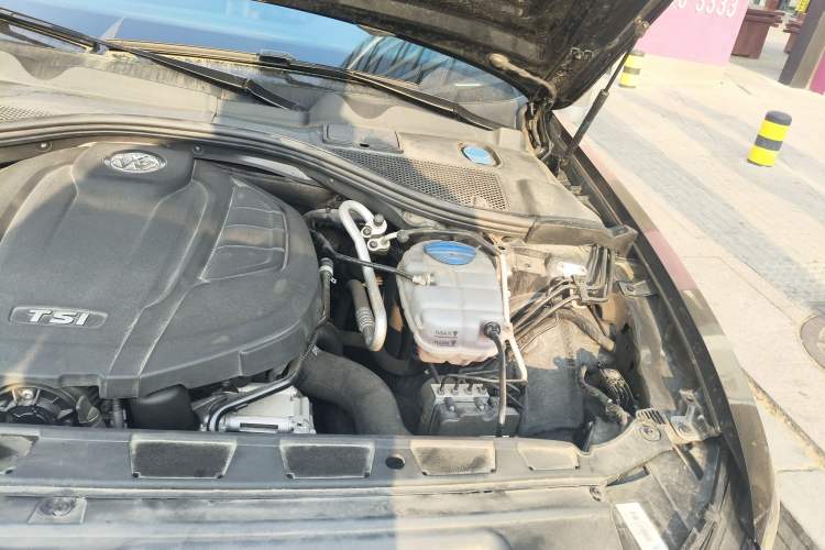 Used Volkswagen Phideon 2021 380TSI Luxury Edition Engine Bay Left