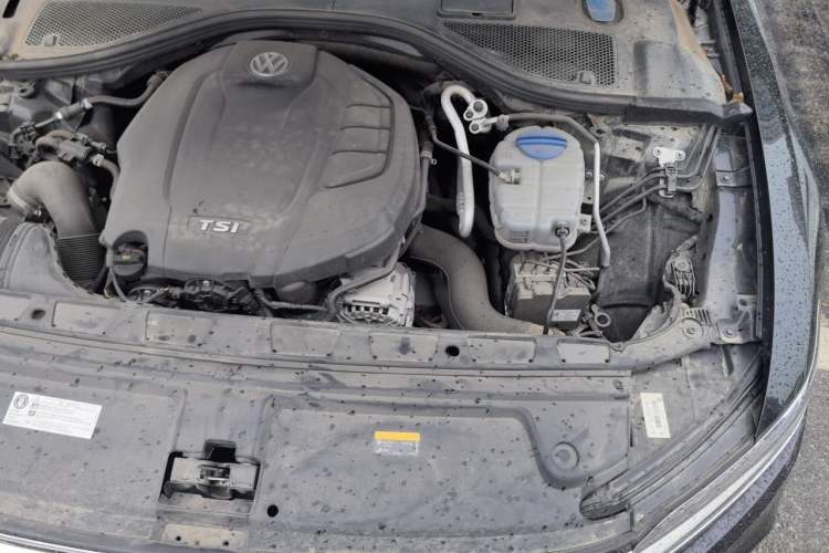Used Volkswagen Phideon 2021 380TSI Luxury Edition Engine Bay Left