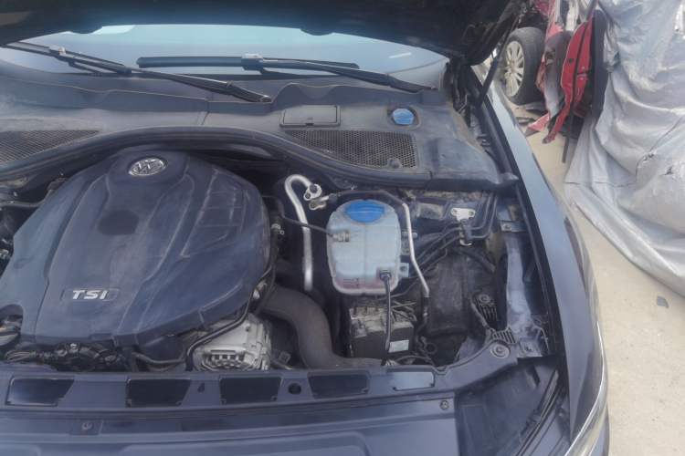 Used Volkswagen Phideon 2021 380TSI Luxury Edition Engine Bay Left
