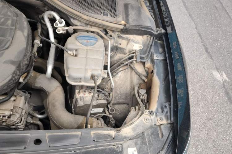 Used Volkswagen Phideon 2021 380TSI Luxury Edition Engine Bay Left