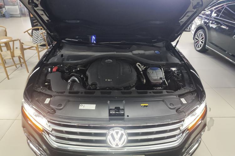 Used Volkswagen Phideon 2021 380TSI Luxury Edition Engine Bay